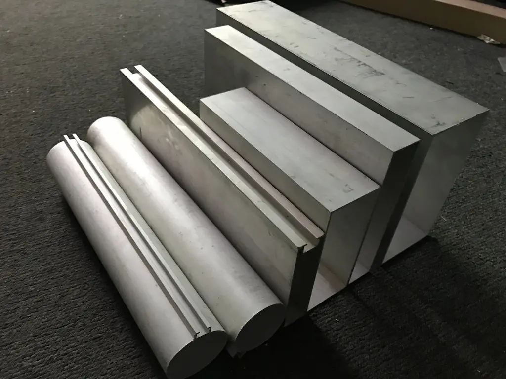 Aluminum square tube